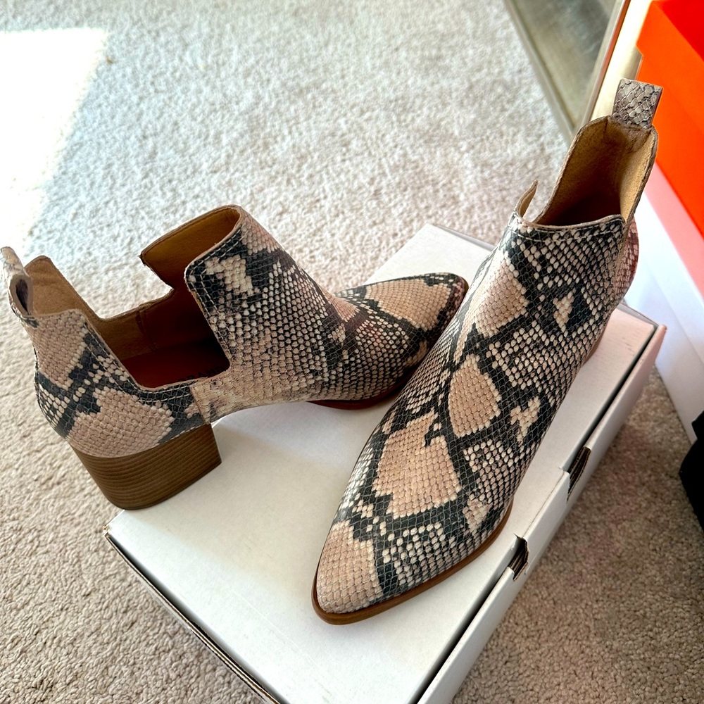 Lucky Brand